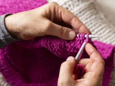 https://www.freepik.com/premium-photo/knitting-process-close-up_9755066.htm#page=2&query=knitting&position=27