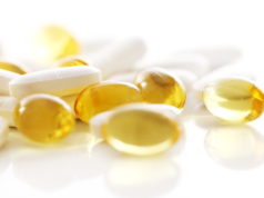 https://www.freepik.com/free-photo/macro-pills_6871951.htm#page=1&query=supplements&position=32