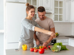 https://www.freepik.com/free-photo/portrait-cheerful-loving-couple-cooking-salad-together_6511993.htm#page=2&query=healthy%20cooking&position=20
