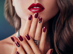https://www.freepik.com/premium-photo/beautiful-woman-with-red-lips-manicure_4423406.htm#page=1&query=woman%20nails&position=43&from_view=search