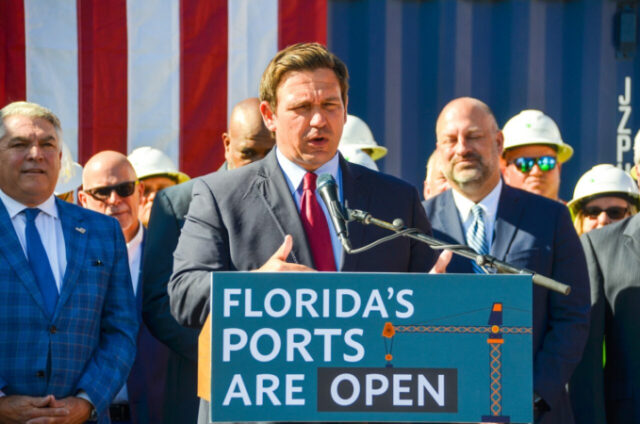 governor-ron-desantis-floridas-seaports-are-open-and-ready-to-meet-holiday-demands_51606572447_o-Large-1280x848