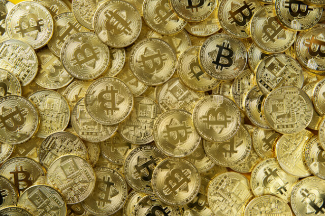 https://www.freepik.com/free-photo/pile-gold-bitcoin-money_19075476.htm#page=1&query=cryptocurrency%20pile&position=1&from_view=search
