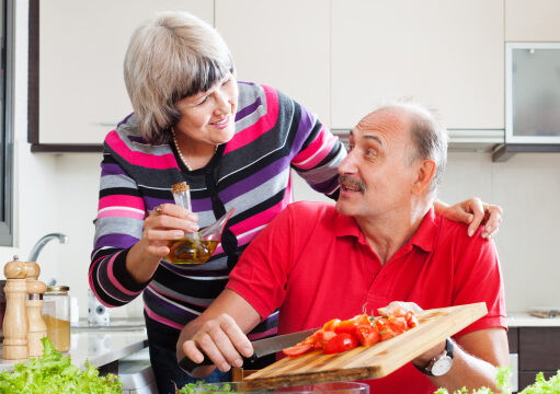 https://www.freepik.com/free-photo/elderly-couple-cooking-with-tomatoes_1469880.htm#page=1&query=senior%20diet&position=33&from_view=search