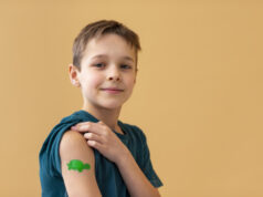 https://www.freepik.com/free-photo/medium-shot-kid-wearing-band-aid_14958622.htm