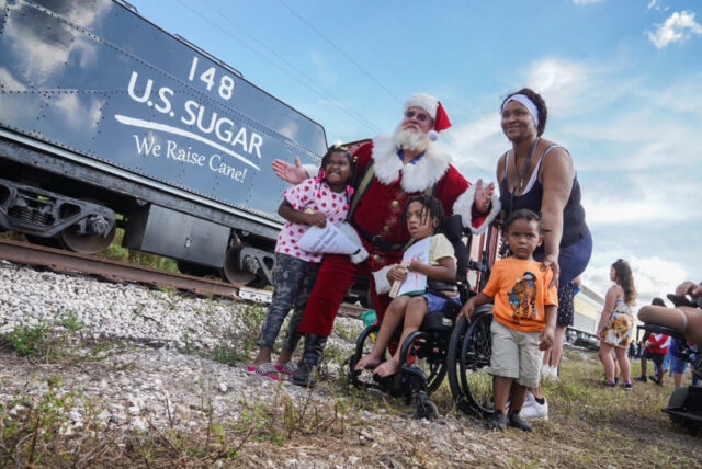 Santa-Express-U.S.-Sugar-1-640x428@2x