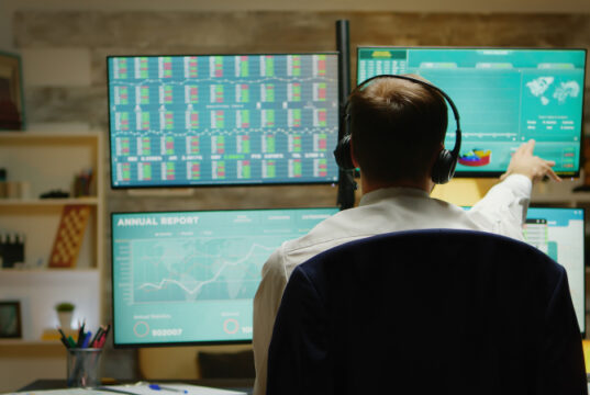 https://www.freepik.com/free-photo/excited-stock-market-trader-with-hands-up-celebrating-big-sale-times-stock-market-crash-multiple-displays-with-real-time-trading-data_21453577.htm#query=stock%20traders&position=4&from_view=search