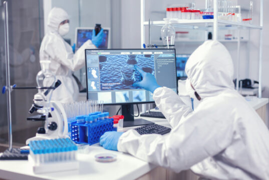 https://www.freepik.com/free-photo/healthcare-doctors-investigating-evolution-coronavirus-working-computer-dressed-coverall_15853236.htm#query=covid%20lab&position=6&from_view=search