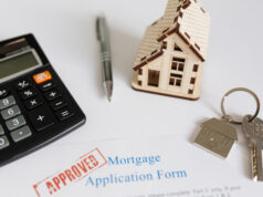 https://www.freepik.com/free-photo/mortgage-contract-house-figurine_1565660.htm?query=home%20buyer