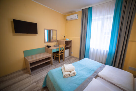 https://www.freepik.com/premium-photo/room-rent_20362040.htm#query=hotel%20renovation&position=10&from_view=search