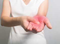 https://www.vecteezy.com/photo/2157973-woman-has-palm-pain-and-injured-finger