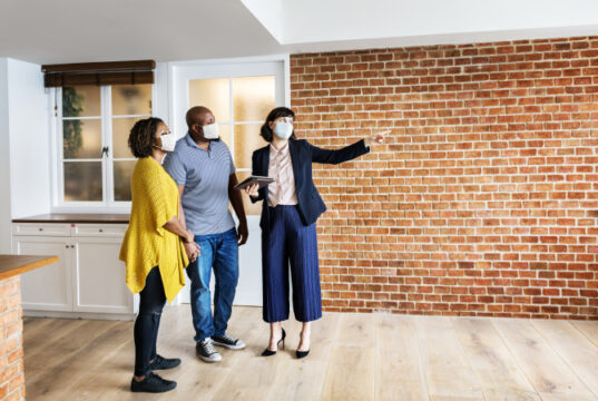 https://www.freepik.com/free-photo/real-estate-agent-customer-face-mask-looking-new-project_13311653.htm#query=realtor&position=1&from_view=search