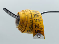 https://www.vecteezy.com/photo/4867546-yellow-measuring-tape-wrapped-around-a-silver-fork-diet-and-weight-loss-concept