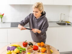 https://www.freepik.com/premium-photo/woman-using-calorie-counter-application-her-smartphone_23367978.htm#query=calories%20counter&position=7&from_view=search