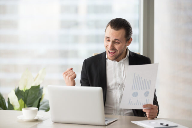 https://www.freepik.com/free-photo/happy-businessman_4013277.htm#page=3&query=happy%20investor&position=2&from_view=search