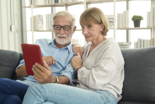 https://www.vecteezy.com/photo/6273338-caucasian-happy-seniors-elderly-are-video-calling-to-family-or-friends-relax-at-home-smiling-healthy-senior-retired-grandparents-older-grandparent-technology-concept