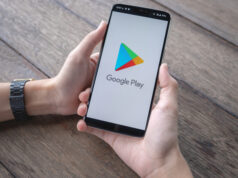 https://www.vecteezy.com/photo/2451231-chiang-mai-thailand-may-11-2019-man-hand-holding-oneplus-6-with-login-screen-of-google-pay-application