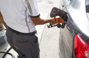 https://www.vecteezy.com/photo/2221608-man-pumping-gasoline-fuel-in-car-at-a-gas-station