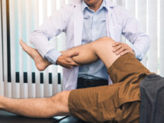 https://www.vecteezy.com/photo/6657653-physiotherapists-are-using-the-hands-to-grip-the-patient-thigh-to-check-for-pain-and-massage-in-the-clinic