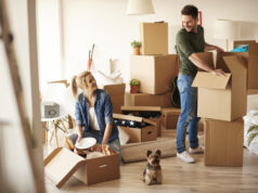 https://www.freepik.com/free-photo/young-couple-new-apartment-with-small-dog_15973256.htm#query=moving&position=2&from_view=search
