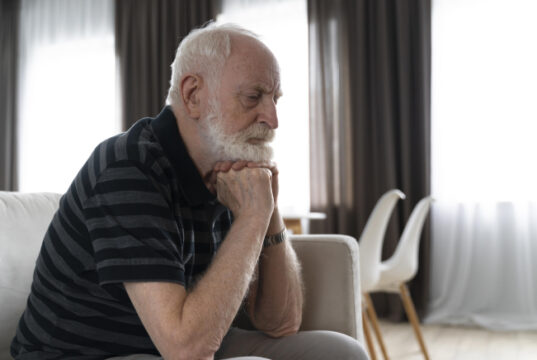 https://www.freepik.com/free-photo/elderly-man-confronting-alzheimer-disease_16518590.htm#page=2&query=alzheimers&position=11&from_view=search