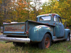 https://www.vecteezy.com/photo/734021-antique-farm-truck