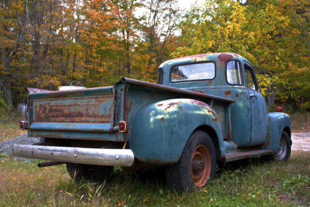vecteezy_antique-farm-truck_734021 https://www.vecteezy.com/photo/734021-antique-farm-truck