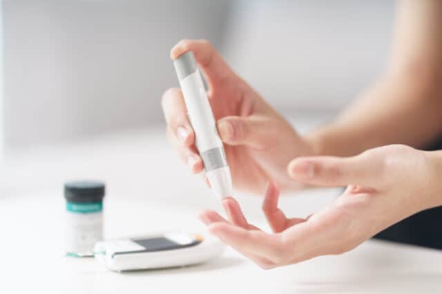 https://www.vecteezy.com/photo/2910123-asian-woman-using-lancet-on-finger-for-checking-blood-sugar-level-by-glucose-meter-healthcare-and-medical-diabetes-glycemia-concept