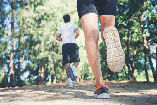 https://www.vecteezy.com/photo/3094714-young-couple-running-in-the-park