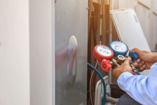https://www.freepik.com/premium-photo/air-repair-mechanic-using-measuring-equipment-filling-industrial-factory-air-conditioners_8949908.htm#query=ac%20repair&position=6&from_view=search