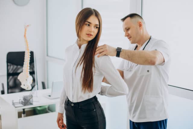 https://www.freepik.com/free-photo/female-patient-examining-spine-physiotherapist-vertebrology-center_13376882.htm#page=2&query=osteoporosis&position=23&from_view=search