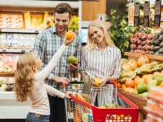 https://www.freepik.com/free-photo/happy-young-family-standing-with-trolley_6729841.htm#query=food%20shopping&position=2&from_view=search