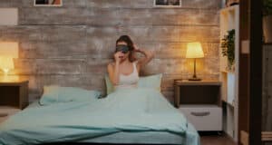 https://www.freepik.com/free-photo/beautiful-woman-pajamas-using-her-phone-before-going-sleep-sleep-mask_21453700.htm#query=bedroom%20night&position=4&from_view=search