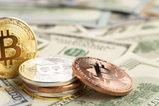 https://www.freepik.com/free-photo/bitcoin-pile-top-dolar-bills_5481215.htm#query=bitcoin&position=39&from_view=search