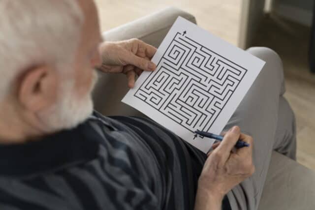 https://www.freepik.com/free-photo/elderly-man-confronting-alzheimer-disease_16518589.htm#query=dementia&position=24&from_view=search