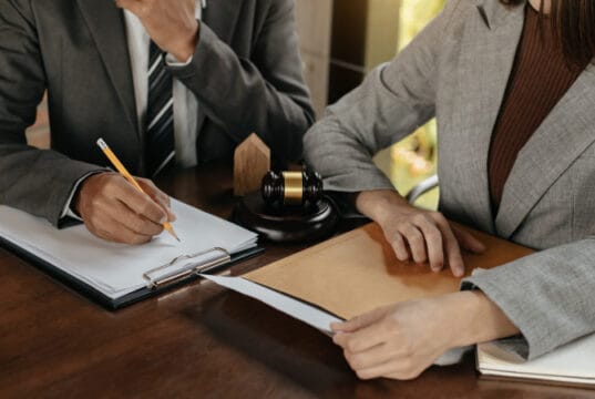 https://www.vecteezy.com/photo/6755336-business-people-and-lawyers-discussing-contract-papers-sitting-concepts-of-law-legal-services