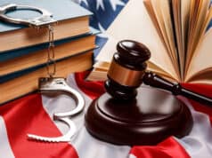 https://www.vecteezy.com/photo/7748801-gavel-books-and-handcuffs