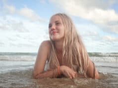 https://www.vecteezy.com/photo/7065868-portrait-of-a-beautiful-blonde-woman-enjoy-her-summertime-on-the-beach