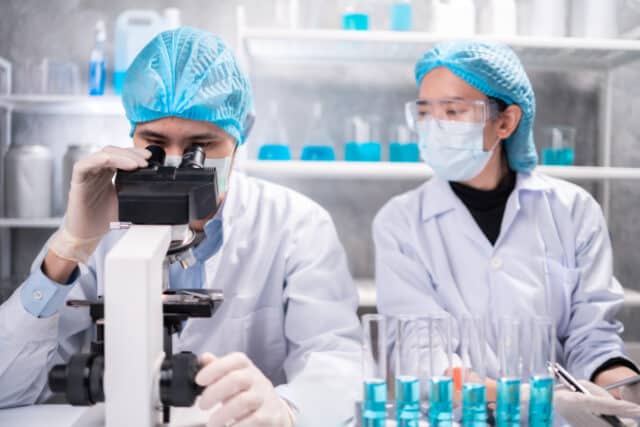https://www.vecteezy.com/photo/7669559-scientist-looking-through-scientific-microscope-lense-in-laboratory-scientist-doing-research-in-term-of-medicine-biotechnology-biology-or-chemistry-doctor-analyzing-work-in-medical-microbiology-lab