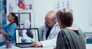 https://www.vecteezy.com/photo/4623178-visit-to-cardiologist