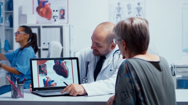 https://www.vecteezy.com/photo/4623178-visit-to-cardiologist