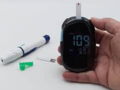 https://www.vecteezy.com/photo/4867549-woman-with-diabetes-using-glucometer-lancet-pen-and-test-strip-on-background-diagnosis-of-diabetes-concept