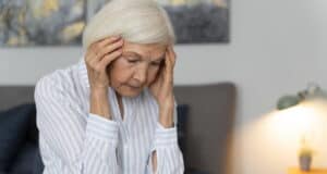 https://www.freepik.com/free-photo/lonely-woman-confronting-alzheimer-disease_16518350.htm#query=woman%20alzheimers&position=6&from_view=search