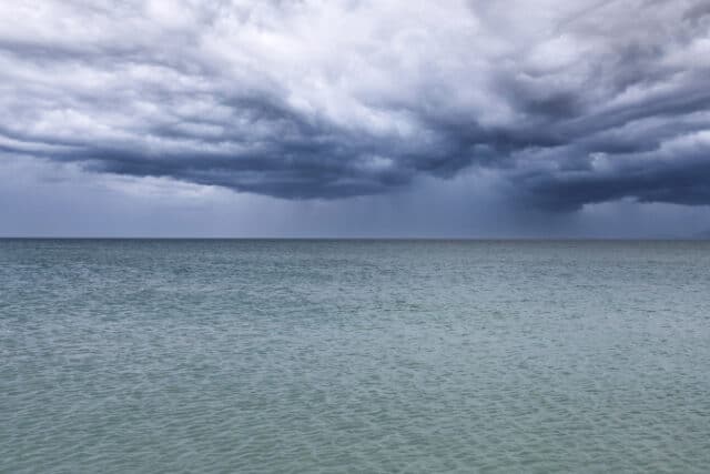 https://www.vecteezy.com/photo/7975602-dramatic-dark-blue-storm-clouds-and-rain-over-the-sea-black-sea