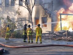 https://www.vecteezy.com/photo/870586-fire-fighters