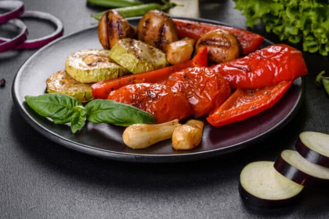 vecteezy_tasty-fresh-vegetables-grill-tomatoes-peppers-mushrooms-zucchini-and-onions-on-a-black-plate_2982919 https://www.vecteezy.com/photo/2982919-tasty-fresh-vegetables-grill-tomatoes-peppers-mushrooms-zucchini-and-onions-on-a-black-plate