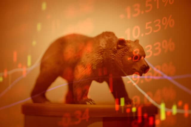 https://www.vecteezy.com/photo/6453354-war-stock-trading-bull-and-bear-market-concept-with-stock-chart-crisis-red-price-drop-arrow-down-chart-fall-stock-market-bear-finance-risk-trend-investment-business-and-money-losing-economic
