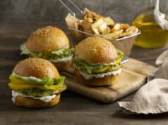https://www.freepik.com/free-photo/arrangement-with-delicious-vegan-burger_16392884.htm#page=2&query=plant%20based%20food&position=29&from_view=search