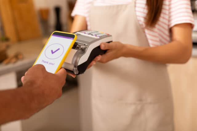 https://www.freepik.com/premium-photo/close-up-man-processing-contactless-payment-cafeteria_23003994.htm?query=mobile%20pay?query=mobile%20pay&collectionId=1837&&position=0&from_view=collections