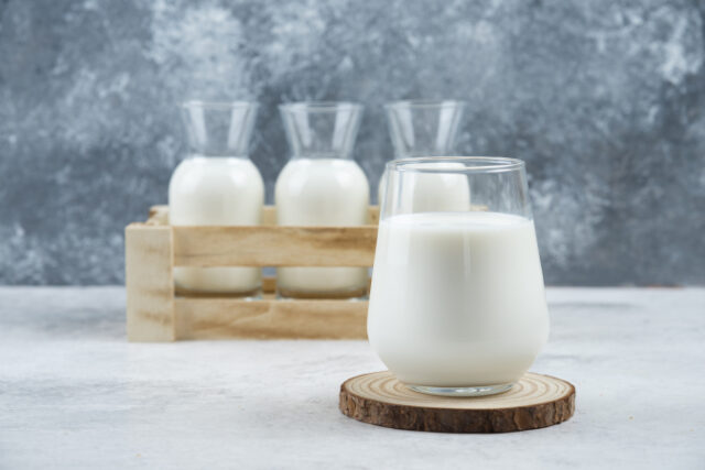 https://www.freepik.com/free-photo/glasses-milk-gray-table_14965869.htm?query=milk&collectionId=963&&position=8&from_view=collections