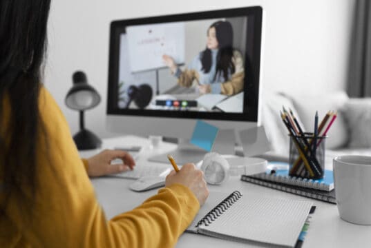 https://www.freepik.com/free-photo/student-class-looking-course_12977081.htm#query=online%20school&position=2&from_view=search